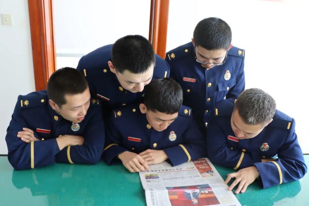 桃源茶庵铺镇：以雪为令 抗凝冻保畅通保民生
